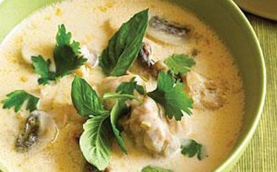 Thai chicken coconut soup