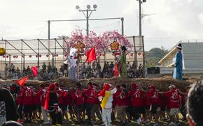Yonabaru Tug of War 
