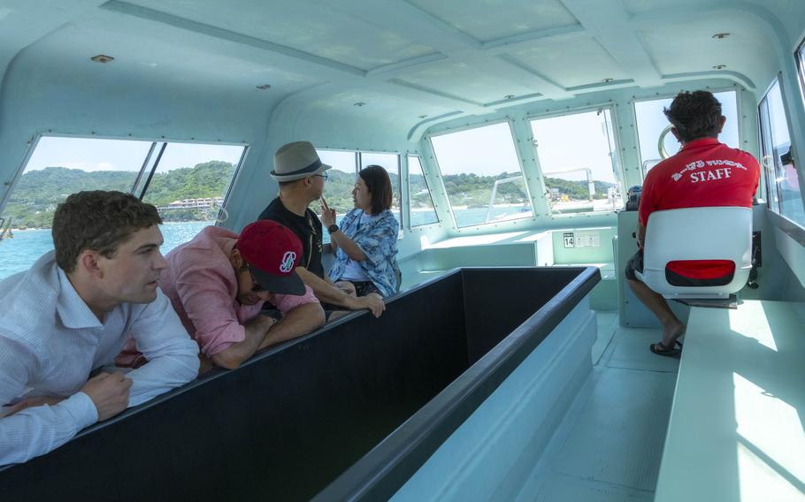 Glass boat tour at Miibaru Beach