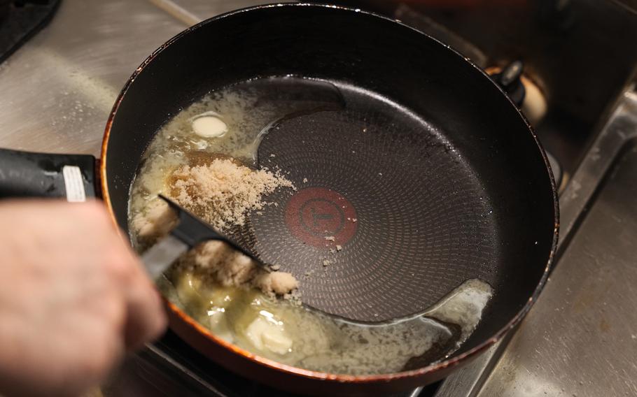 5 In the pan, mix butter (30g), sugar (20g), and honey (30g) together. (Add a pinch of salt if the butter is unsalted)