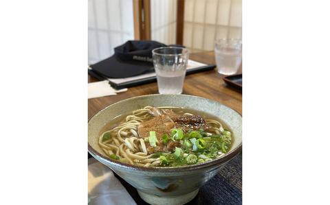 Photo Of Yagiya Soba in Nanjo City: Okinawa soki soba in a traditional setting