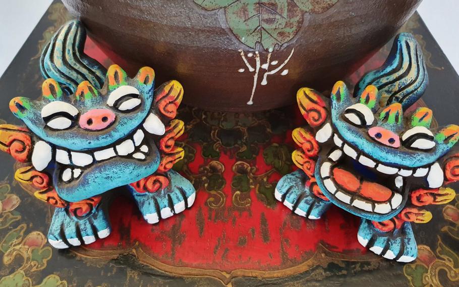 My colorful shisa pair! (Photo: Kim B)