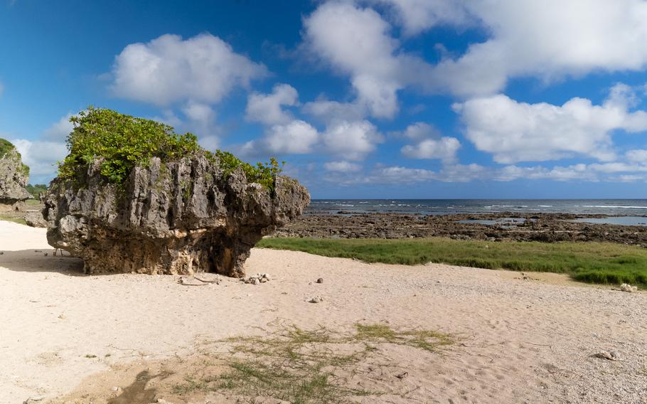 Gushichan-hama (beach)